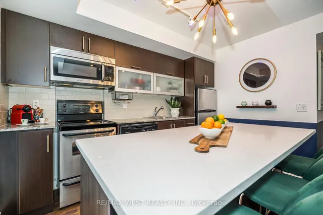 Additional image 8 of 100 Western Battery Rd Unit 1601