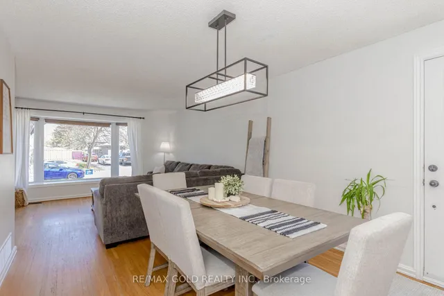 Additional image 15 of 37 Brookdale Cres