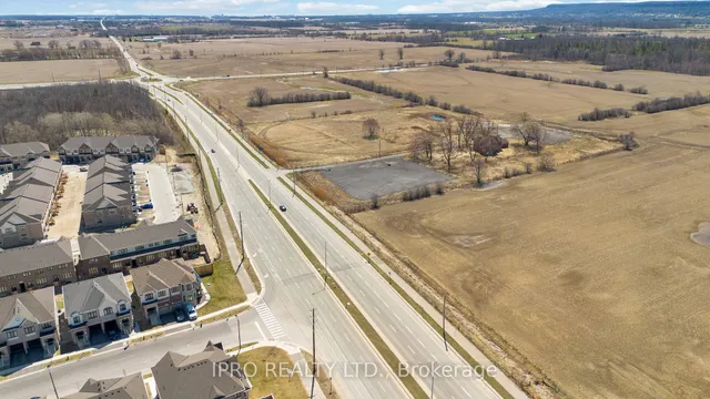 Additional image 25 of 486 Bergamot Ave