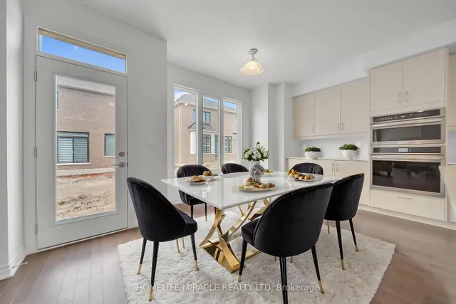 Additional image 17 of 1536 Buttercup Crt