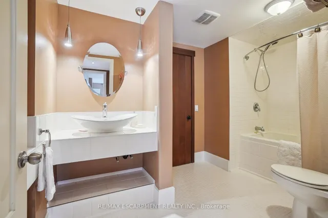 Additional image 36 of 888 Partridge Dr