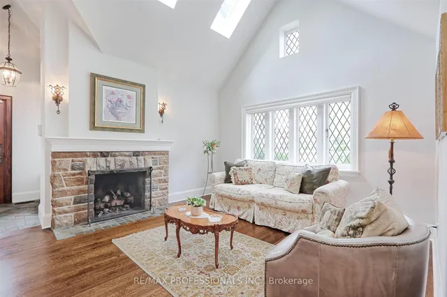 Additional image 8 of 231 Grenview Blvd