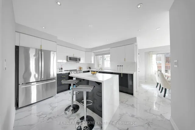 Additional image 14 of 100 Whitlock Ave