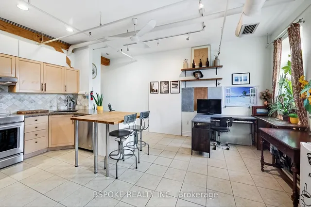 Additional image 17 of 121 Prescott Ave Unit 18