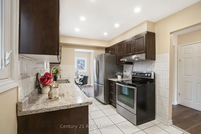 Additional image 16 of 45 Autumn Glen Circ