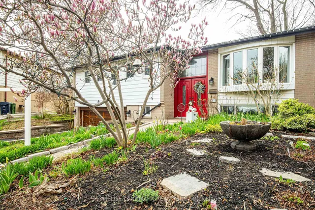 Additional image 3 of 4 Steepmaple Grve