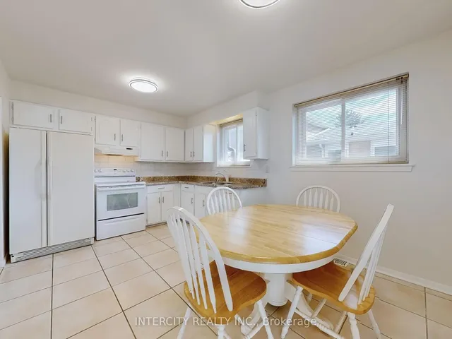 Additional image 18 of 26 Donnalyn Dr