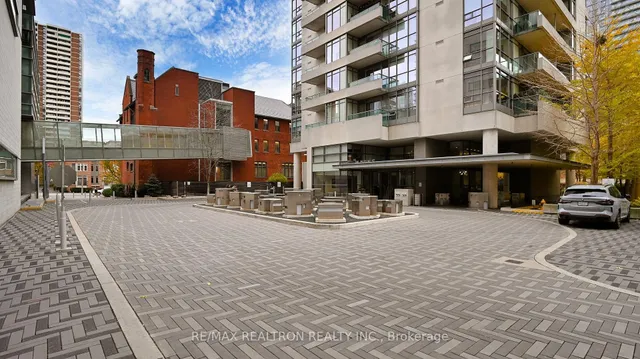 Additional image 3 of 281 Mutual St Unit 1506