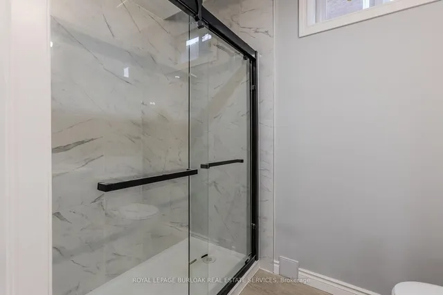 Additional image 35 of 1326 Treeland St