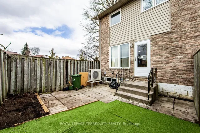 Additional image 35 of 33 Rochelle Ave Unit 51