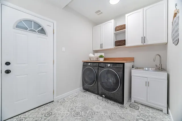 Additional image 23 of 1046 Holdsworth Cres