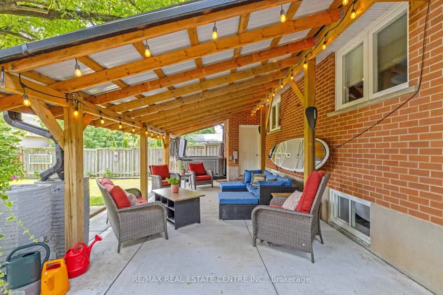 Additional image 41 of 390 Woodward Ave