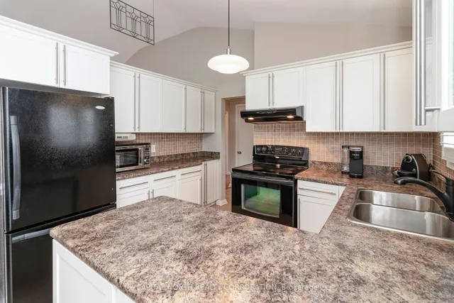 Additional image 15 of 8 Jubilee Cres