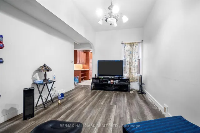 Additional image 9 of 42 Massey St