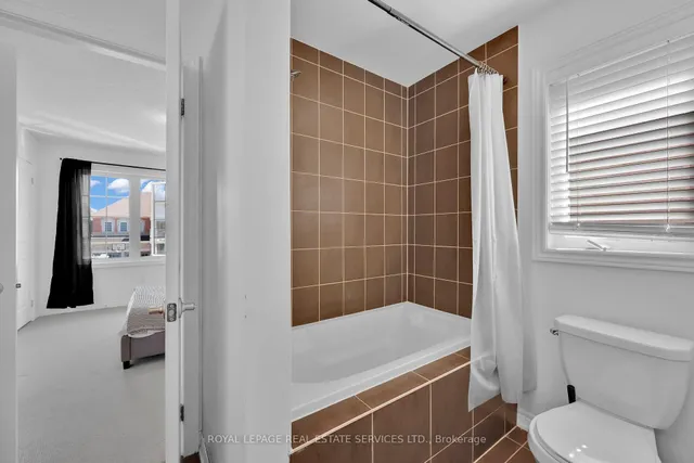 Additional image 26 of 60 Valleyway Dr