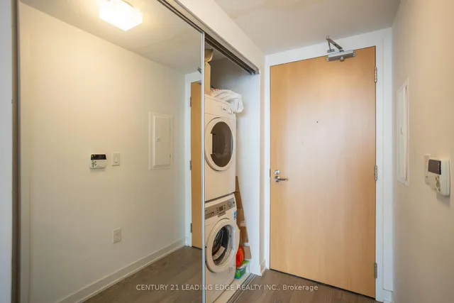 Additional image 10 of 11 Wellesley St Unit 3912