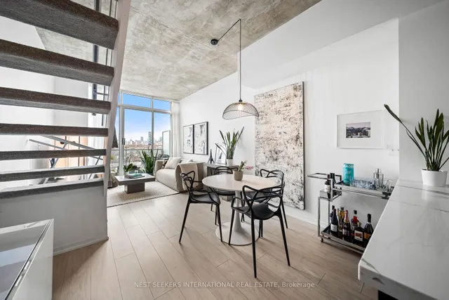 Additional image 29 of 388 Richmond St Unit 919