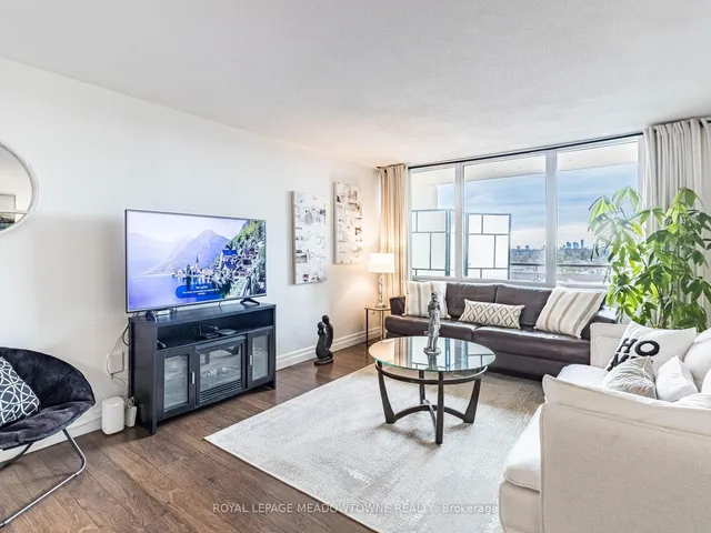 Additional image 17 of 61 Richview Rd Unit 406