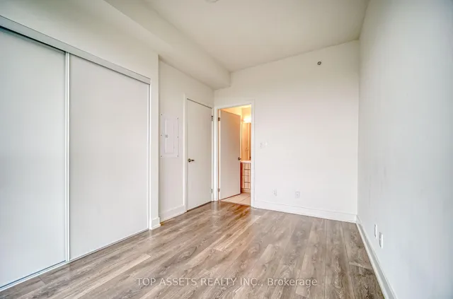 Additional image 23 of 180 Fairview Mall Dr Unit 1808