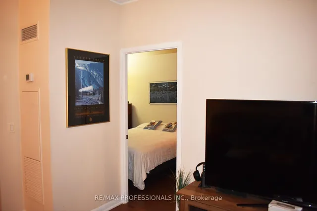 Additional image 14 of 205 Sherway Gardens Rd Unit 105