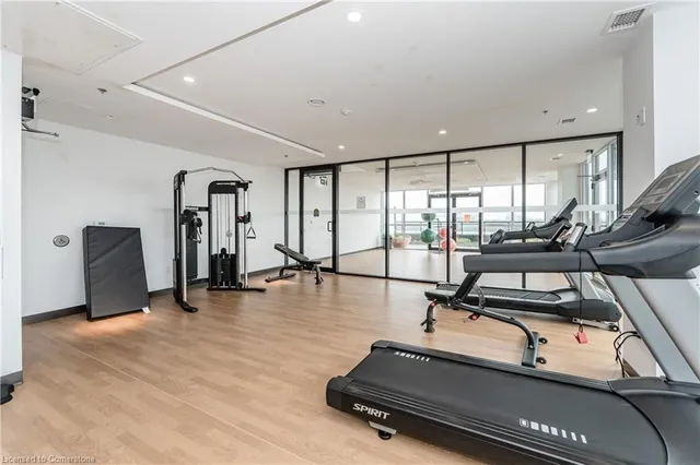 Additional image 28 of 60 Charles Street West Unit 1104