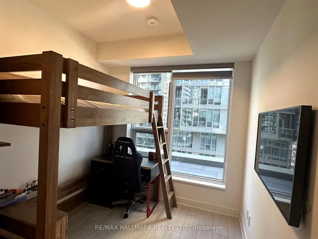 Additional image 24 of 35 Mercer St Unit 2014