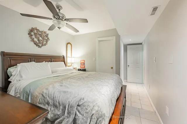 Additional image 34 of 66 Aura Lea Blvd