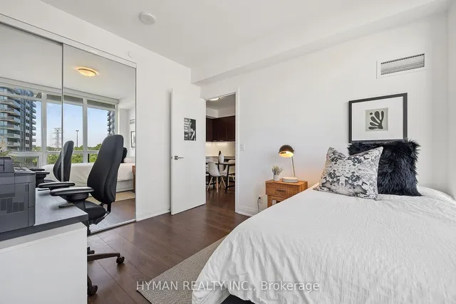 Additional image 28 of 36 Park Lawn Rd Unit 607