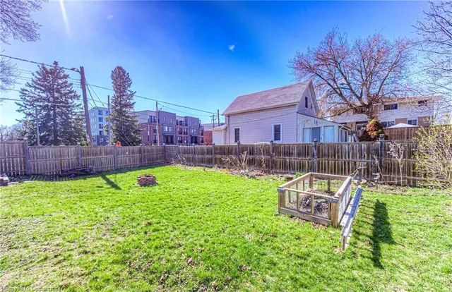 Additional image 36 of 6 Peltz Ave