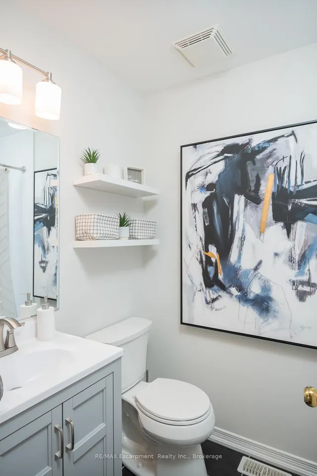 Additional image 30 of 4205 Cole Cres