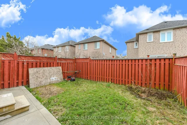 Additional image 37 of 17 Penguin Lane