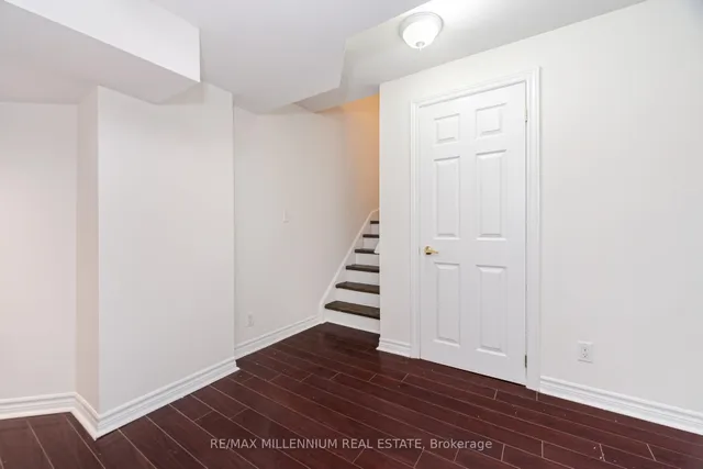 Additional image 32 of 961 Knotty Pine Grve