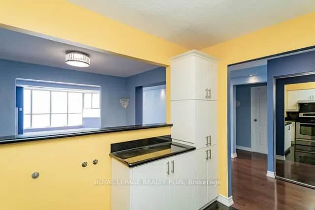 Additional image 25 of 5280 LAKESHORE Rd Unit 1107