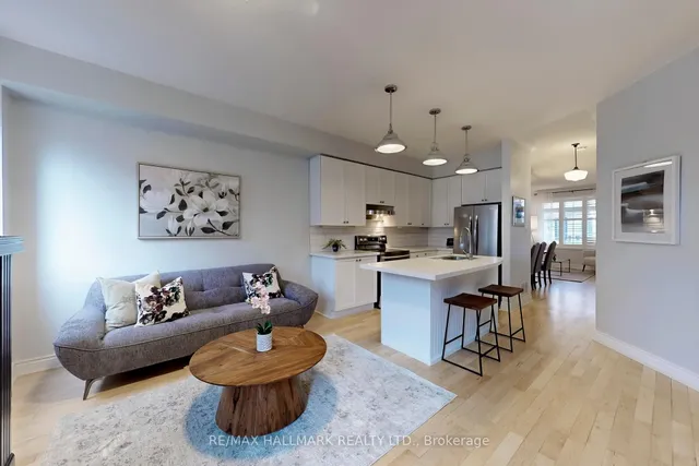 Additional image 12 of 99 Crossovers St