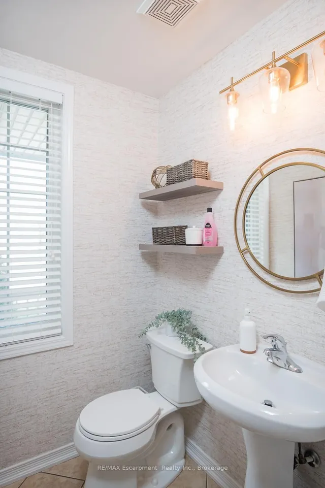 Additional image 19 of 4205 Cole Cres