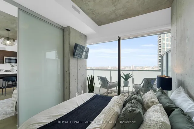 Additional image 12 of 11 Charlotte St Unit 2605