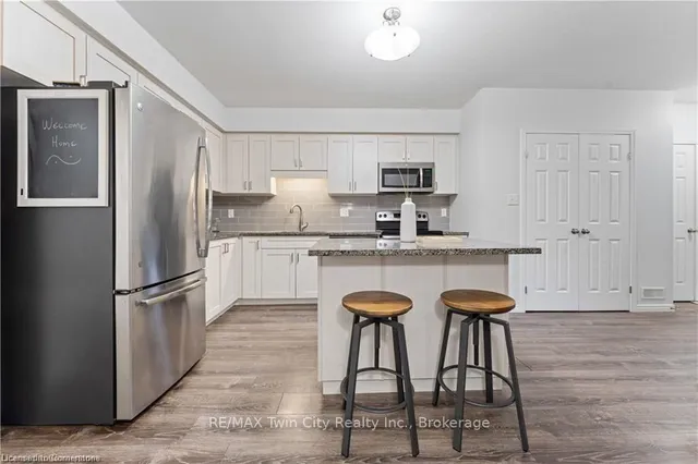 Additional image 11 of 1989 Ottawa St Unit 24G