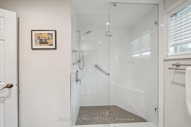 Additional image 22 of 14 Monmouth Crt