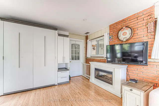 Additional image 10 of 590 Manchester Rd