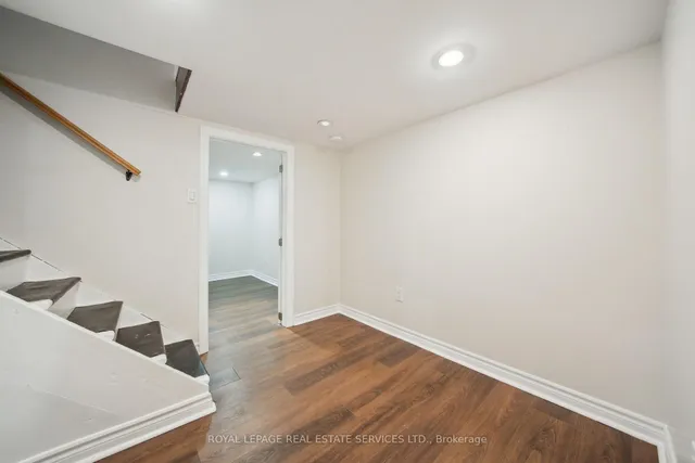 Additional image 20 of 243 Annette St