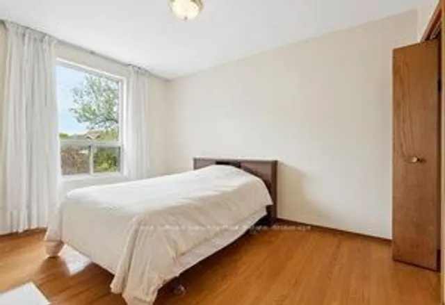 Additional image 26 of 38 Fernbank Ave