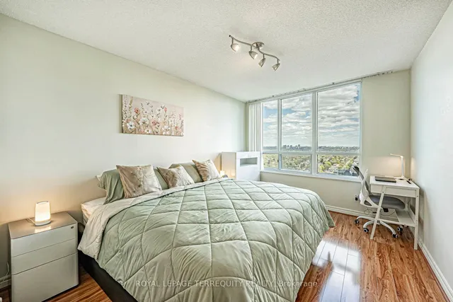 Additional image 21 of 23 Hollywood Ave Unit 3308