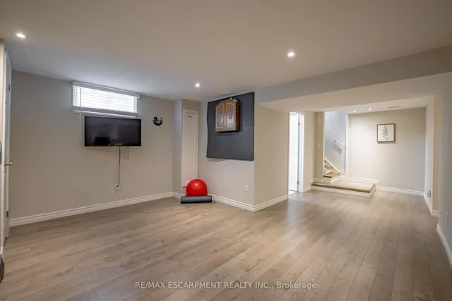 Additional image 23 of 116 Broker Dr