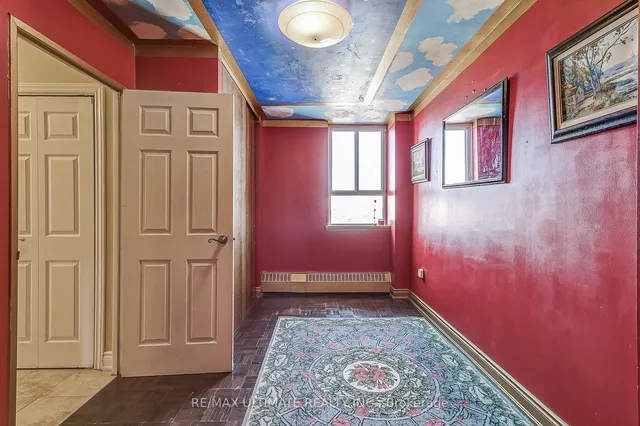 Additional image 21 of 541 Blackthorn Ave Unit 1005