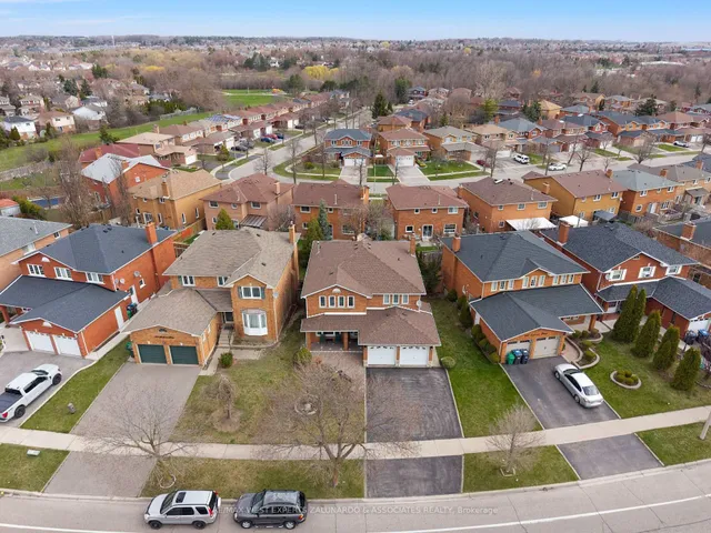 Additional image 3 of 157 Sunforest Dr