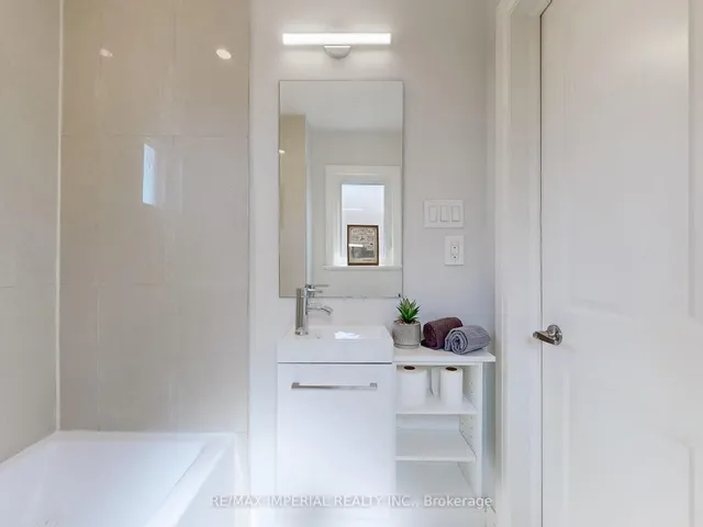 Additional image 28 of 9 Lesmount Ave