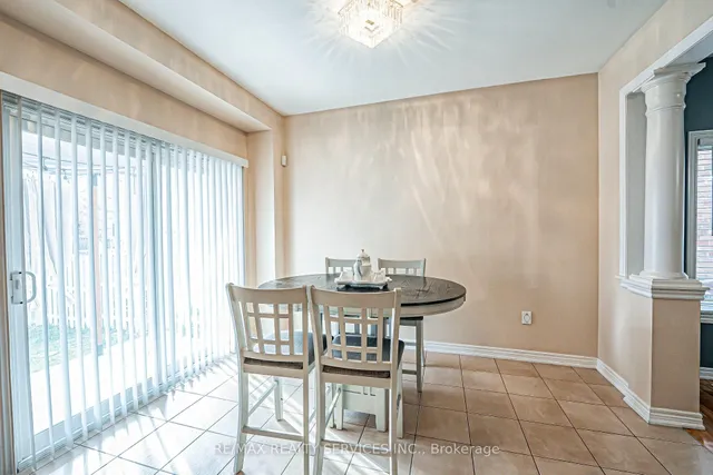 Additional image 15 of 32 Crystalview Cres