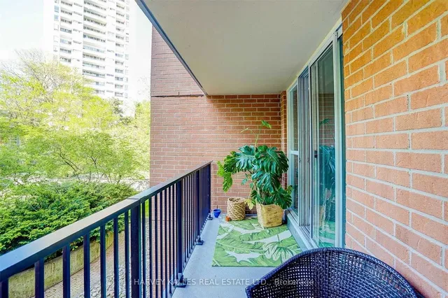 Additional image 24 of 260 Merton St Unit 210