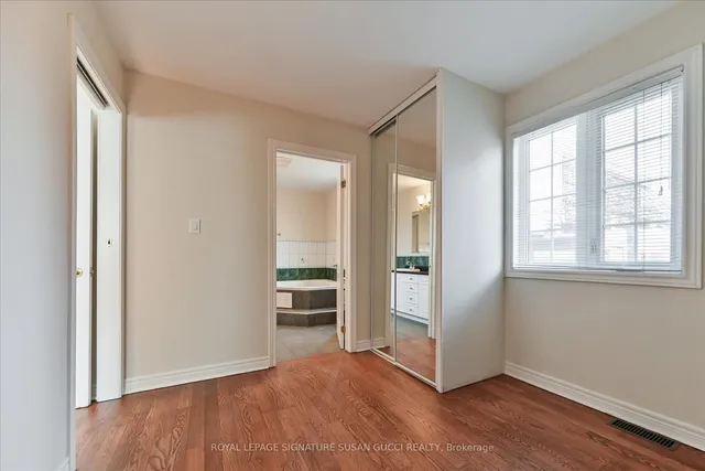 Additional image 19 of 454 Donlands Ave