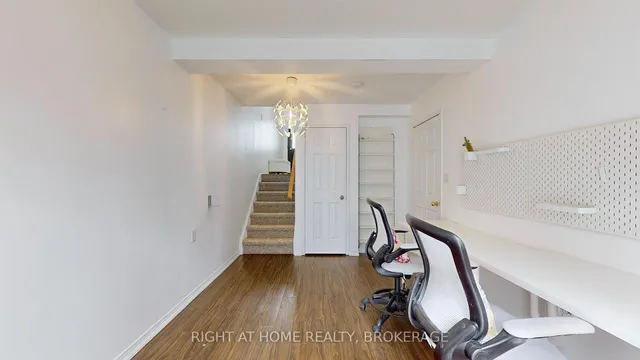 Additional image 40 of 371 Fairgate Way